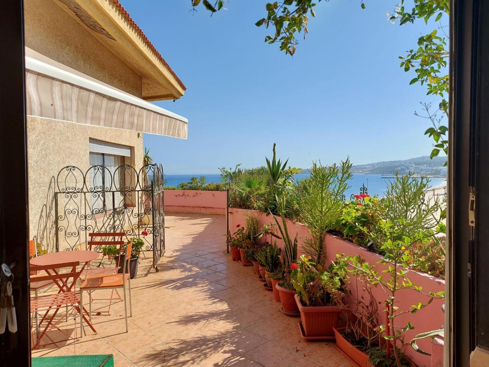 Appartement Bord De Mer Et Piscine En Option Tânger Exterior foto
